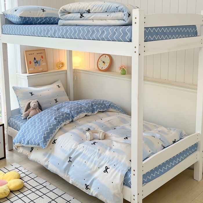 91家纺网 家纺一手货源 找家纺 吉象家纺 2025新款全棉印花款三件套 蓝茵