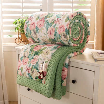 91家纺网 家纺一手货源 找家纺 （总）锦鹭被业 2025新款全棉豆豆绒被春秋冬被夏被纯棉豆豆被,浪漫花舞,水墨花,一抹清香,醉颜,金枝玉叶,郁金时代,百花园,草莓,绿玫瑰,涂鸦,锦上添花,玫瑰物语,硕果,一览芳华-粉,一览芳华-绿,连理枝,蔷薇,俏花枝,素雅果,午后茶花