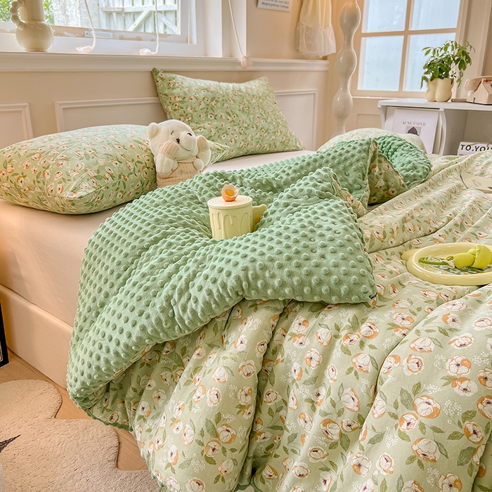 91家纺网 家纺一手货源 找家纺 居易简 2025新款水洗棉双层纱豆豆被加绒被子被芯直播豆豆绒被被子被芯冬被春秋被 棉花絮语