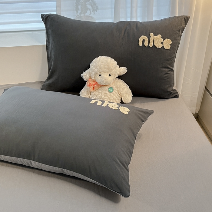 91家纺网 家纺一手货源 找家纺 优承佳生活馆 2024新款水洗m毛巾绣四件套 深灰字母