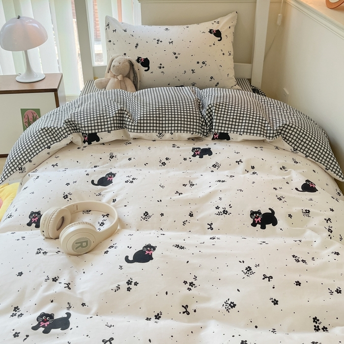 91家纺网 家纺一手货源 找家纺 吉象家纺 2025新款全棉印花款三件套 小黑猫