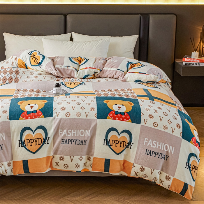 91家纺网 家纺一手货源 找家纺 董韵家纺 2025新款高克重全消光牛奶绒法莱绒金貂绒印花单品被套床裙四件套（提供买家秀） 呆呆萝莉熊