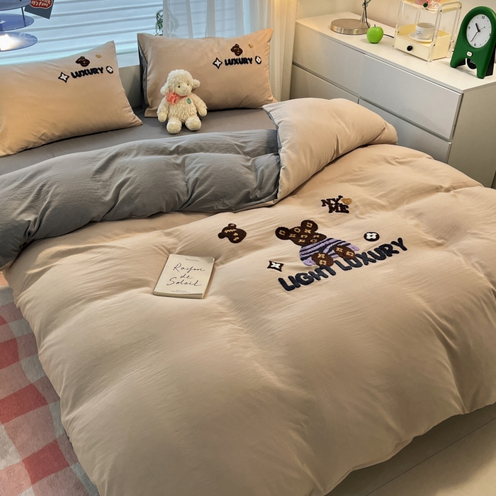 91家纺网 家纺一手货源 找家纺 优承佳生活馆 2024新款水洗m毛巾绣四件套 条纹熊熊