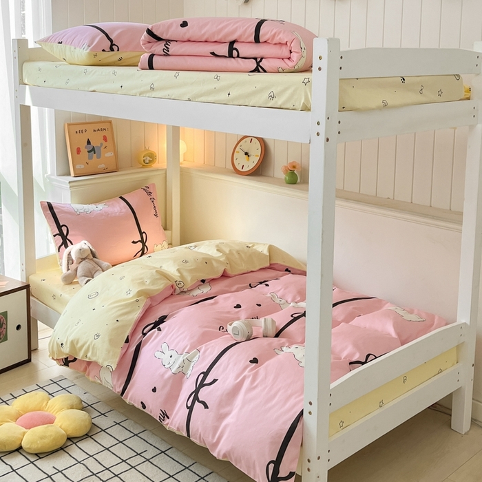 91家纺网 家纺一手货源 找家纺 吉象家纺 2025新款全棉印花款三件套 玉兔-浅粉