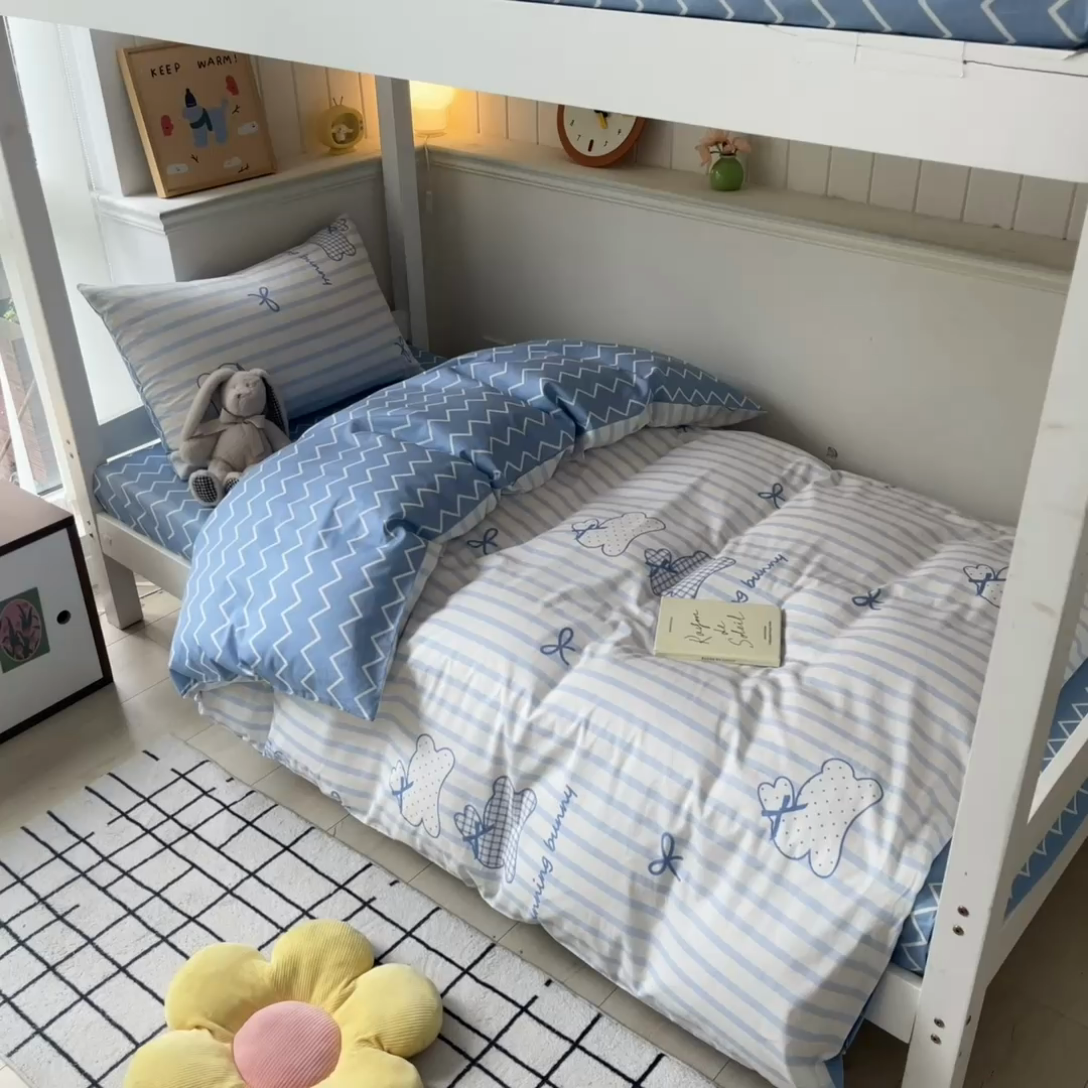 91家纺网 家纺一手货源 找家纺 吉象家纺 2025新款全棉印花款三件套 奔跑兔