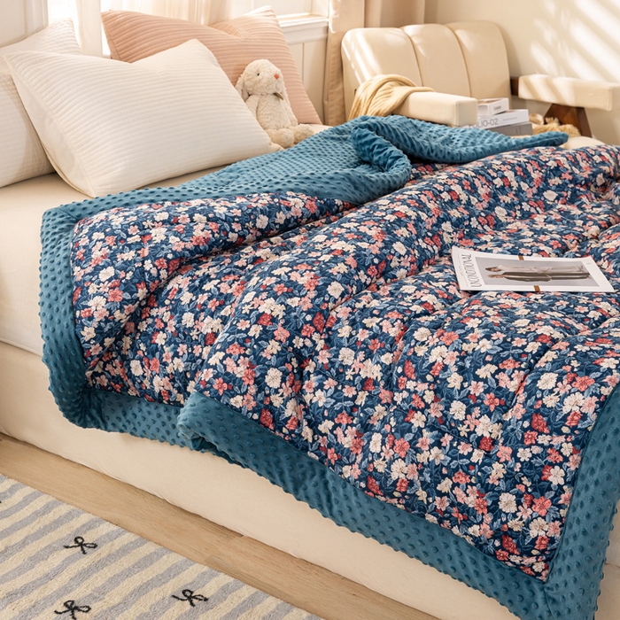 91家纺网 家纺一手货源 找家纺 锦鹭被业 2025新款全棉豆豆被系列 醉颜