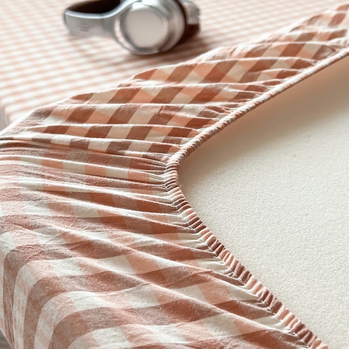 91家纺网 家纺一手货源 找家纺 九沐良品 新款全棉色织水洗棉学生三件套六件套大礼包 粉小格