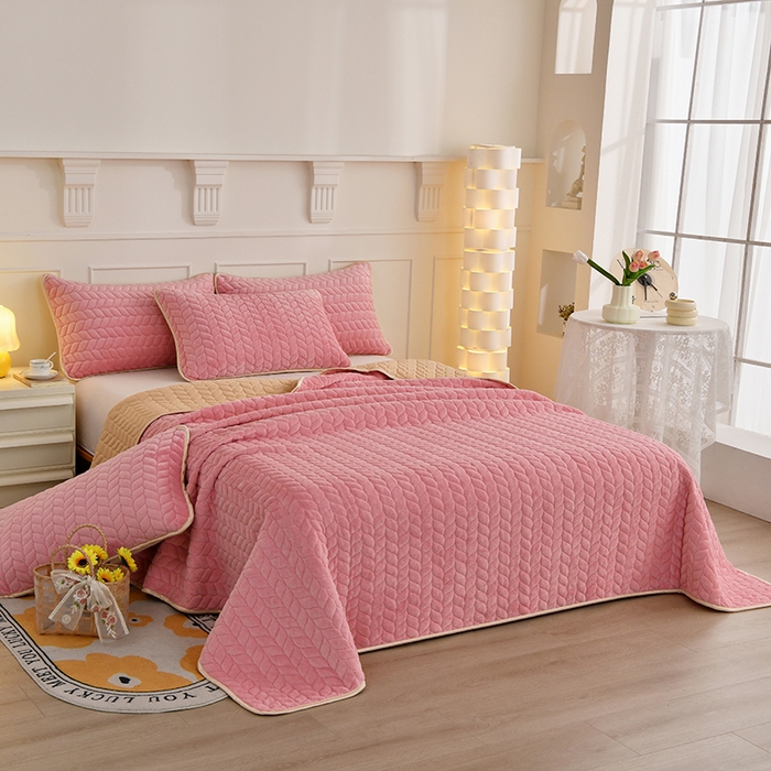 91家纺网 家纺一手货源 找家纺 金艾草 2024新款高克重牛奶绒床垫床盖双面使用 胭脂粉