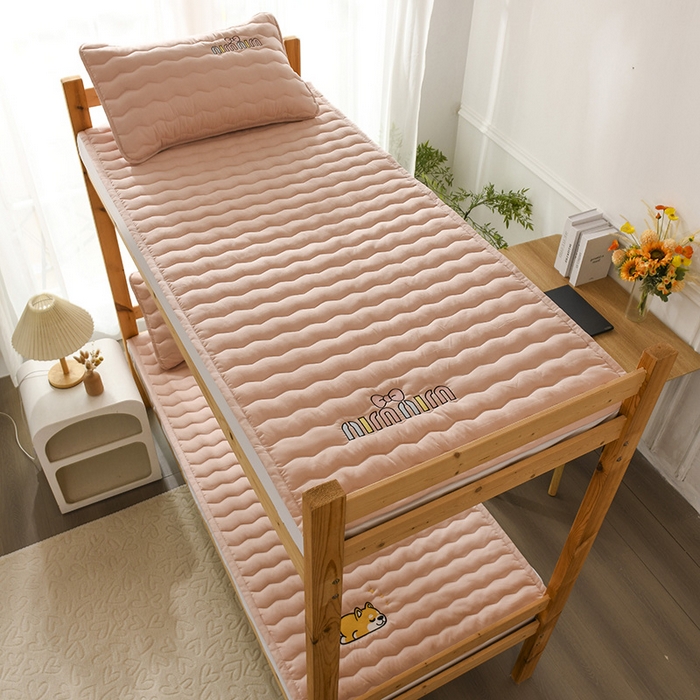 91家纺网 家纺一手货源 找家纺 恋绒家纺 2025新款刺绣款床垫学生床垫床褥宿舍上下铺床护垫 mini-湘妃玉