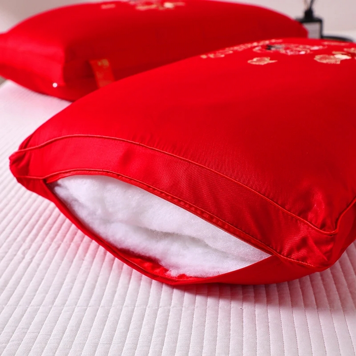 91家纺网 家纺一手货源 找家纺 佳尚枕芯 2025新款全棉纯棉刺绣喜庆婚庆结婚多用枕头枕芯 我们结婚啦48x74cm/只