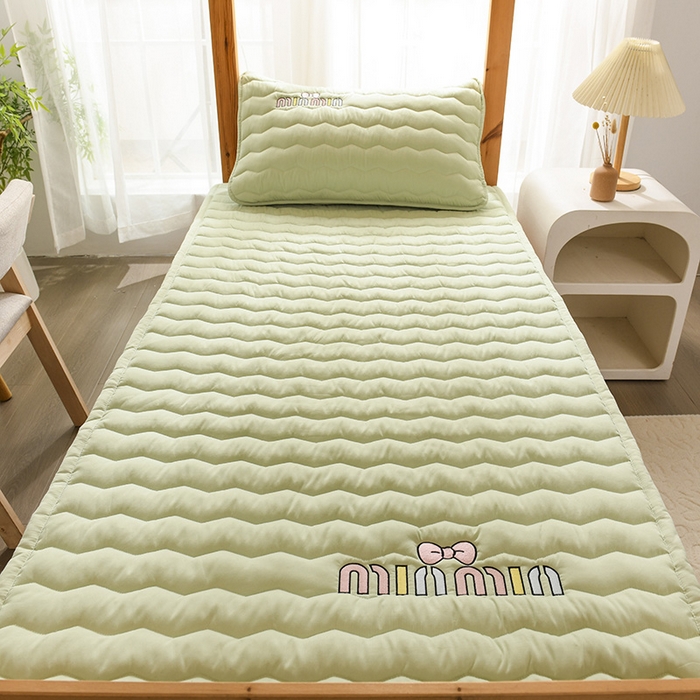 91家纺网 家纺一手货源 找家纺 恋绒家纺 2025新款刺绣款床垫学生床垫床褥宿舍上下铺床护垫 mini-薄荷绿