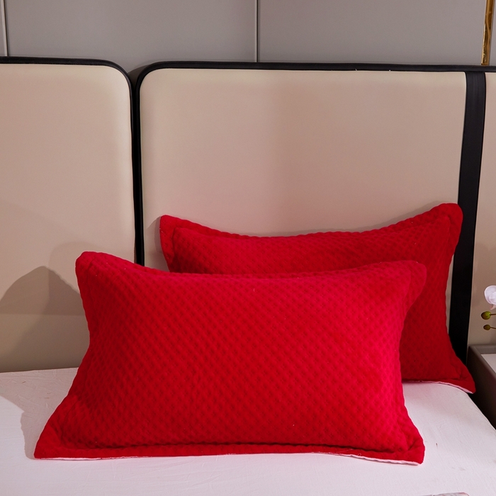 91家纺网 家纺一手货源 找家纺 晶缦家纺 2024新款华夫格牛奶绒床盖三件套 华夫格-大红