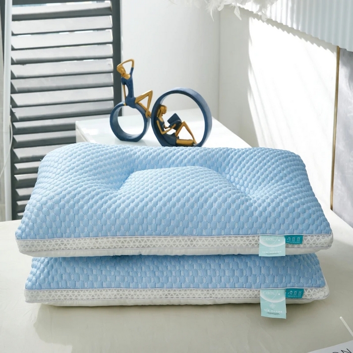 91家纺网 家纺一手货源 找家纺 佳尚枕芯 2025新款夏季天冰丝凉感冰豆豆护颈按摩枕头枕芯 凉感护颈枕蓝色48x74cm/只