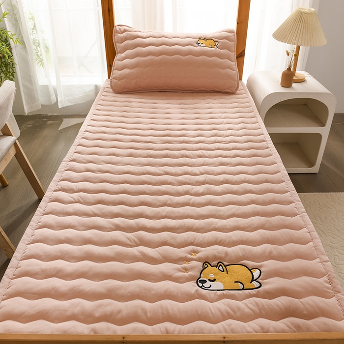 91家纺网 家纺一手货源 找家纺 恋绒家纺 2025新款刺绣款床垫学生床垫床褥宿舍上下铺床护垫 柯基KJ-湘妃玉