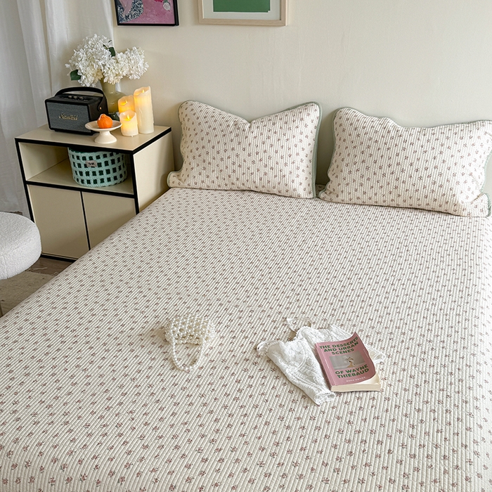 91家纺网 家纺一手货源 找家纺 琳可家居 2024新款印花款13070双面全棉砂洗床盖三件套 点点玫瑰