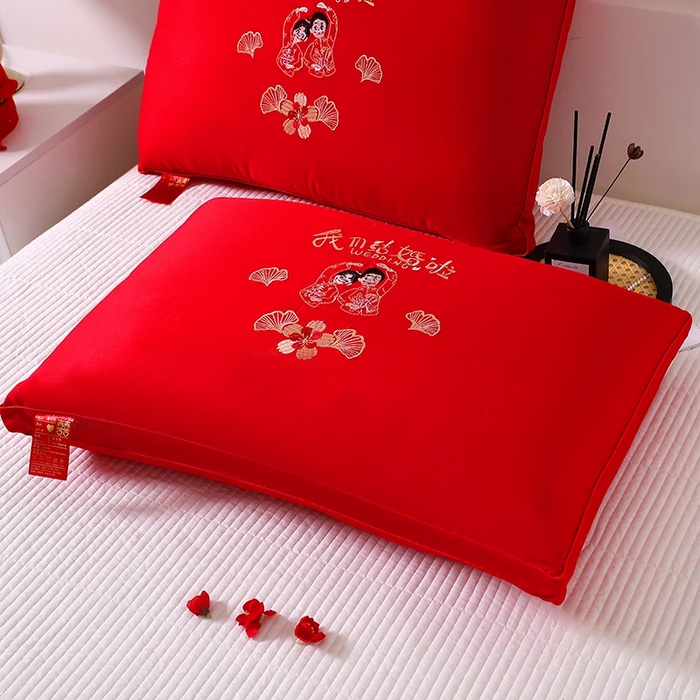 91家纺网 家纺一手货源 找家纺 佳尚枕芯 2025新款全棉纯棉刺绣喜庆婚庆结婚多用枕头枕芯 我们结婚啦48x74cm/只