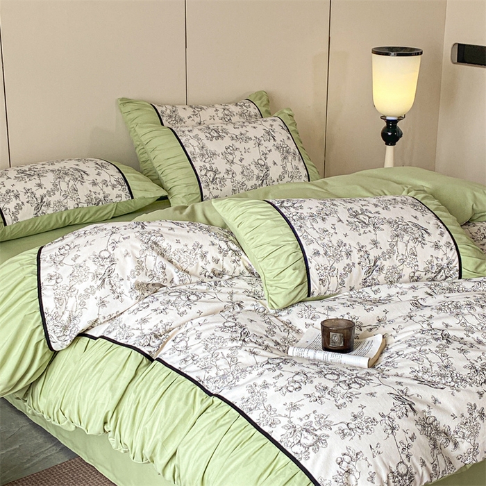 91家纺网 家纺一手货源 找家纺 一左一右 2024秋冬新款法式复古印花褶皱花边水洗磨毛四件套-场景一（提供买家秀） 清新绿