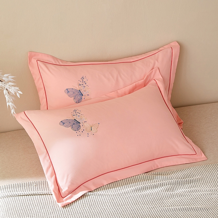 91家纺网 家纺一手货源 找家纺 （总）丰淘家纺 2024新款水洗棉刺绣羽蝶枕套