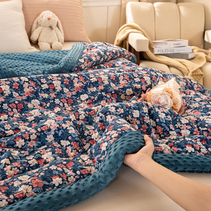 91家纺网 家纺一手货源 找家纺 锦鹭被业 2025新款全棉豆豆被系列 醉颜