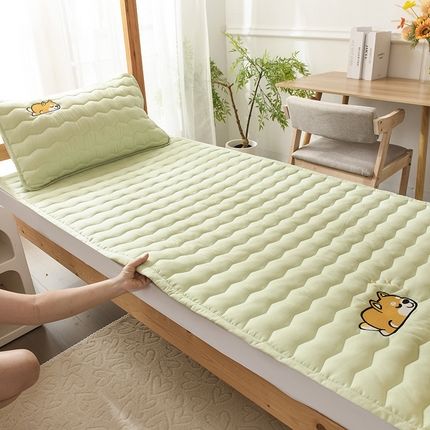 91家纺网 家纺一手货源 找家纺 （总）恋绒家纺 2025新款刺绣款床垫学生床垫床褥宿舍上下铺床护垫