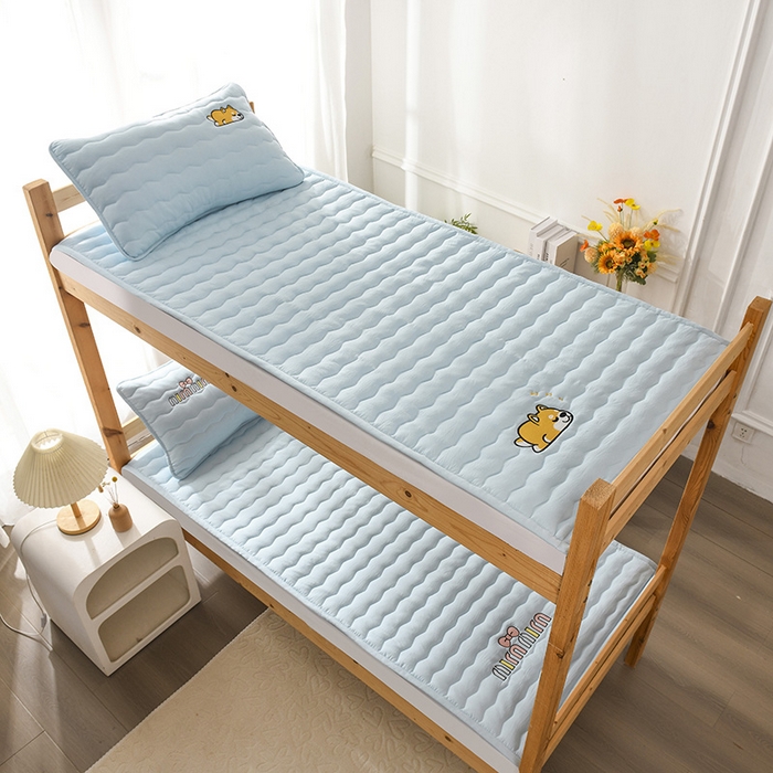 91家纺网 家纺一手货源 找家纺 恋绒家纺 2025新款刺绣款床垫学生床垫床褥宿舍上下铺床护垫 柯基KJ-天空蓝