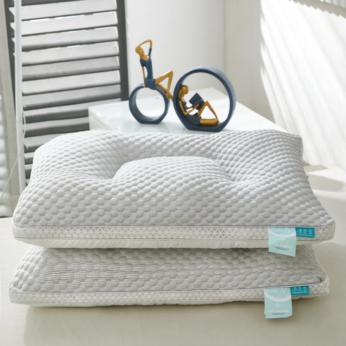 91家纺网 家纺一手货源 找家纺 佳尚枕芯 2025新款夏季天冰丝凉感冰豆豆护颈按摩枕头枕芯 凉感护颈枕灰色48x74cm/只