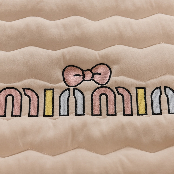 91家纺网 家纺一手货源 找家纺 恋绒家纺 2025新款刺绣款床垫学生床垫床褥宿舍上下铺床护垫 mini-奶油杏