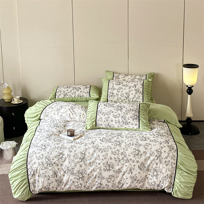 91家纺网 家纺一手货源 找家纺 一左一右 2024秋冬新款法式复古印花褶皱花边水洗磨毛四件套-场景一（提供买家秀） 清新绿