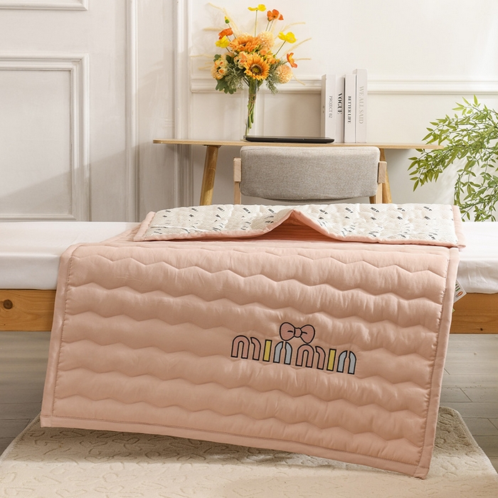 91家纺网 家纺一手货源 找家纺 恋绒家纺 2025新款刺绣款床垫学生床垫床褥宿舍上下铺床护垫 mini-湘妃玉