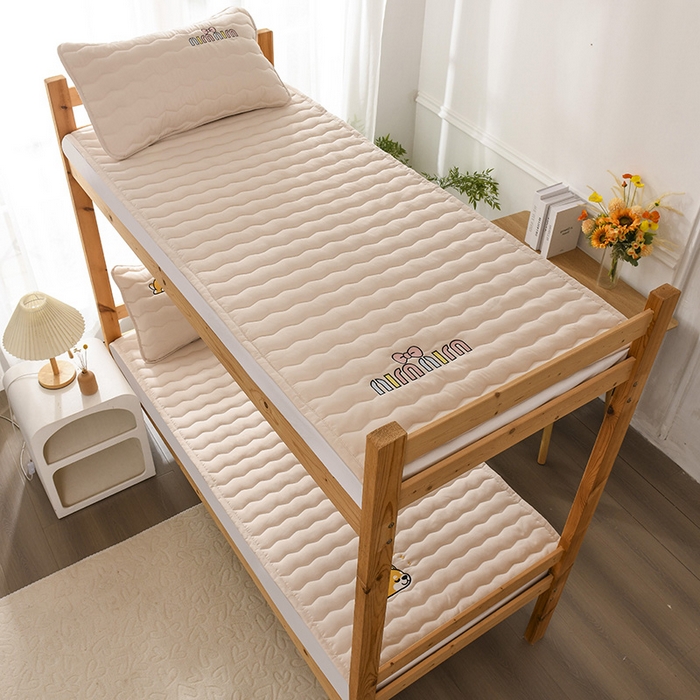 91家纺网 家纺一手货源 找家纺 恋绒家纺 2025新款刺绣款床垫学生床垫床褥宿舍上下铺床护垫 mini-奶油杏