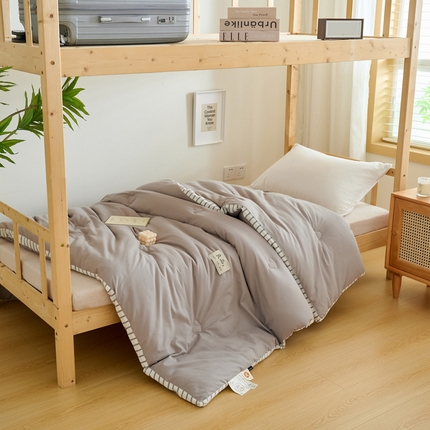 子由家居 2024新款b类简约立体条纹学生季大豆被 条纹-浅灰