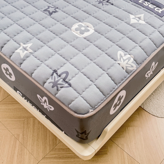 91家纺网 家纺一手货源 找家纺 卡派 2024新款大床水洗棉夹棉加厚床笠（印花系列） 新蕊