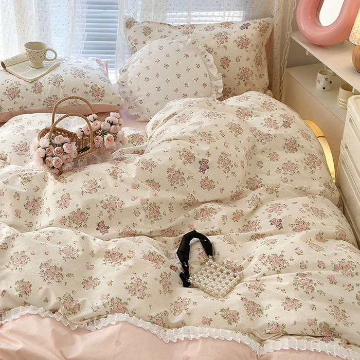 91家纺网 家纺一手货源 找家纺 昔可家纺 2024新款拼接蕾丝花边全棉四件套 萝莉小熊