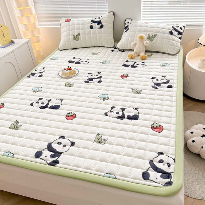 91家纺网 家纺一手货源 找家纺 卡派 2024新款大床水洗棉加厚夹棉防滑床褥子（印花系列） 熊猫