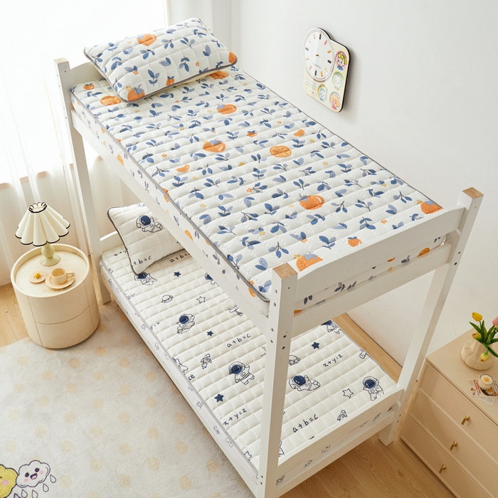 91家纺网 家纺一手货源 找家纺 卡派 2024新款单人床水洗棉夹棉加厚床笠（印花系列） 太空人