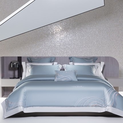 91家纺网 家纺一手货源 找家纺 高大尚婚庆馆 2025新款长绒棉高端绣花四件套 妮莉雅 极光蓝