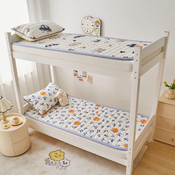 91家纺网 家纺一手货源 找家纺 卡派 2024新款水洗棉学生单人床夹棉加厚床褥 橙子