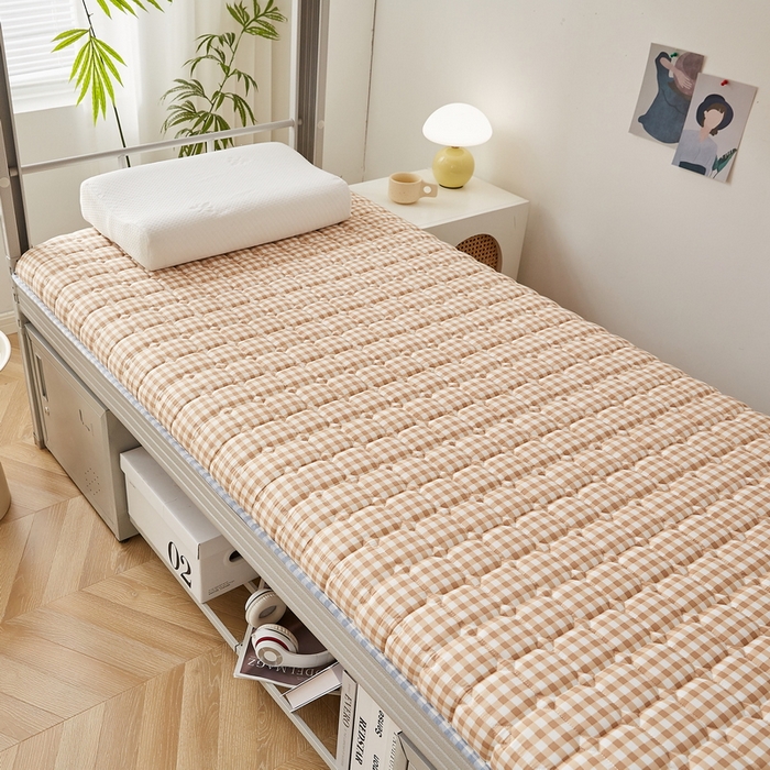 91家纺网 家纺一手货源 找家纺 卡派 2024新款单人床无印居家风藤席双面可用床垫 厚度约5cm 咖小格