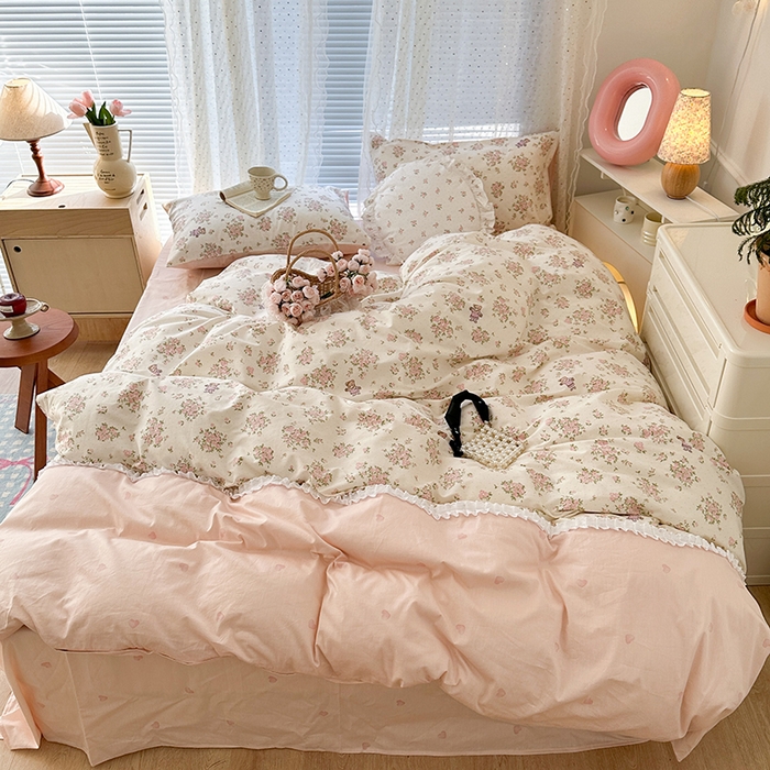 91家纺网 家纺一手货源 找家纺 昔可家纺 2024新款拼接蕾丝花边全棉四件套 萝莉小熊