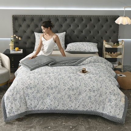 91家纺网 家纺一手货源 找家纺 （总）鑫顺欣 2025新款直播双层纱花卉豆豆被被子被芯直播