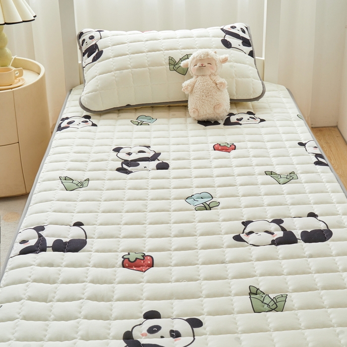 91家纺网 家纺一手货源 找家纺 卡派 2024新款单人床水洗棉夹棉加厚床笠（印花系列） 熊猫