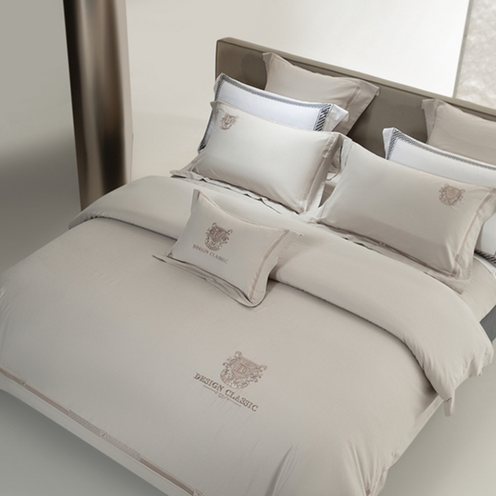 91家纺网 家纺一手货源 找家纺 高大尚婚庆馆 2025新款长绒棉磨毛高端绣花四件套 玛莎 绅士灰