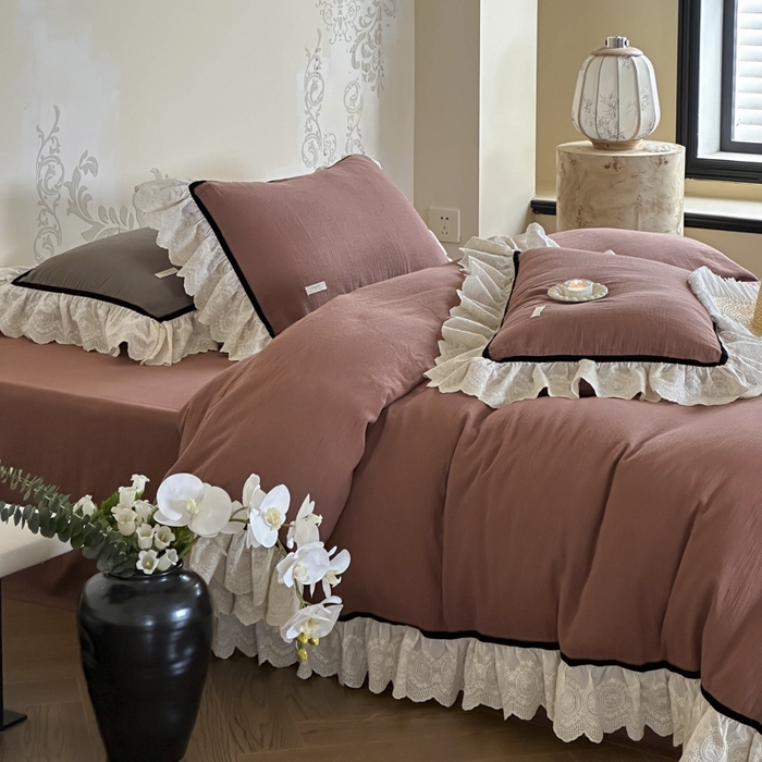 91家纺网 家纺一手货源 找家纺 玛奇朵 2024新品法式复古重工刺绣蕾丝花边款色织双层纱-卡瑟琳 卡瑟琳-红