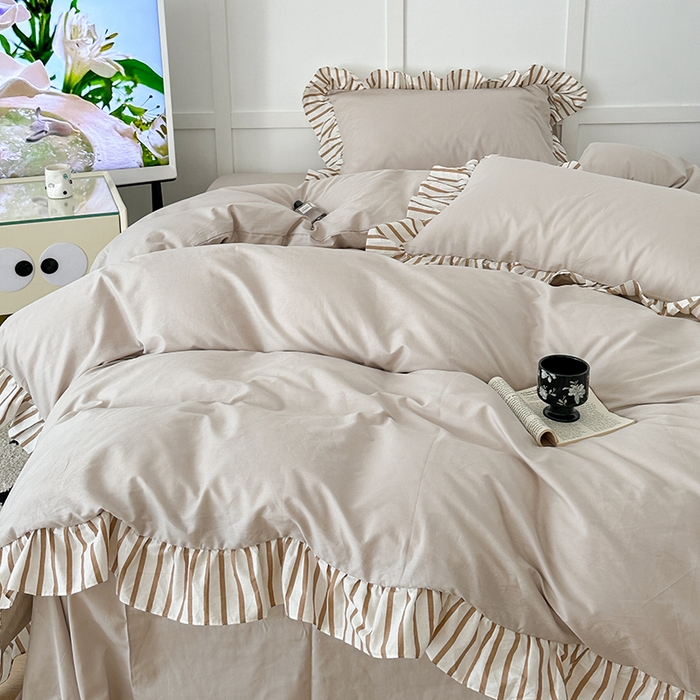 91家纺网 家纺一手货源 找家纺 昔可家纺 2024新款纯色亲肤条纹花边四件套 奶咖条