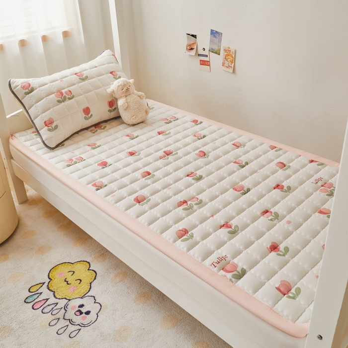 91家纺网 家纺一手货源 找家纺 卡派 2024新款水洗棉学生单人床夹棉加厚床褥 郁金香