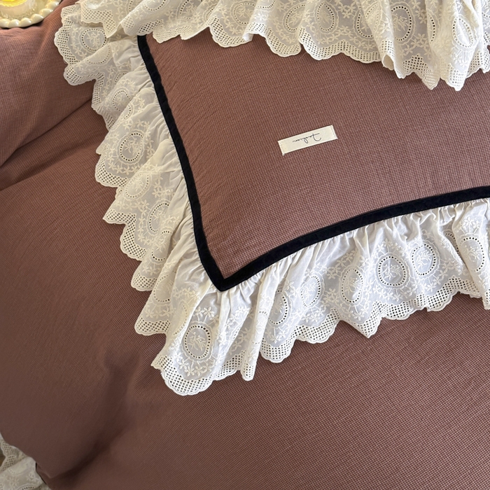 91家纺网 家纺一手货源 找家纺 （总）玛奇朵 2024新品法式复古重工刺绣蕾丝花边款色织双层纱-卡瑟琳