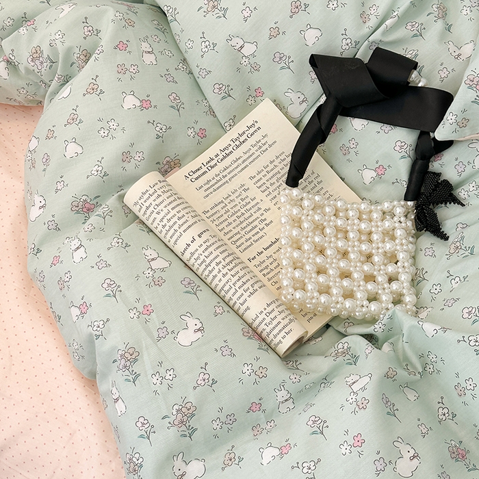 91家纺网 家纺一手货源 找家纺 昔可家纺 2024新款时尚拼接雪纺边全棉四件套 绿荫小兔