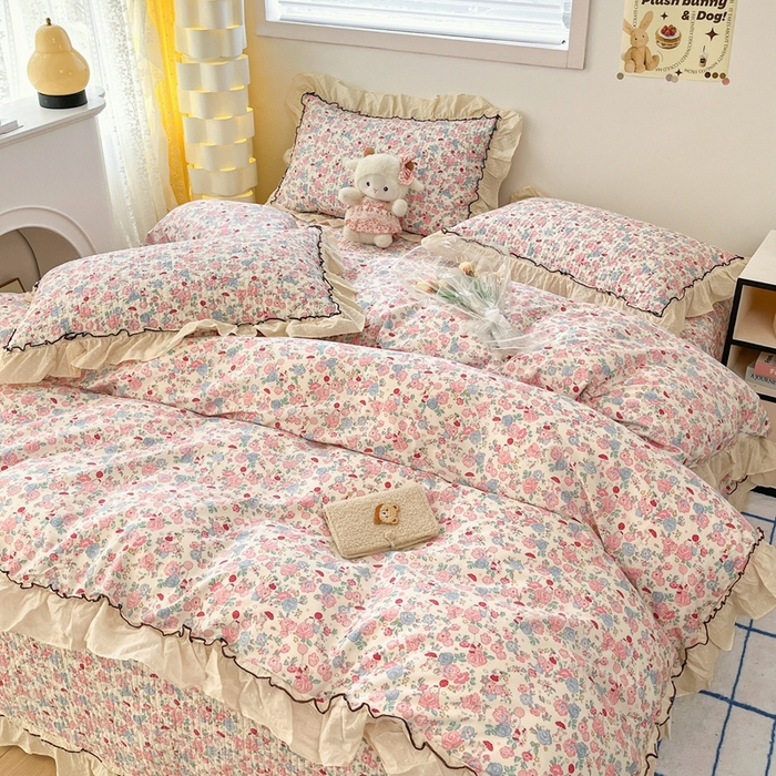 91家纺网 家纺一手货源 找家纺 暖居 2024新款韩系全棉高温砂洗棉花床盖被套四件套纯棉床盖三件套 草莓兔子