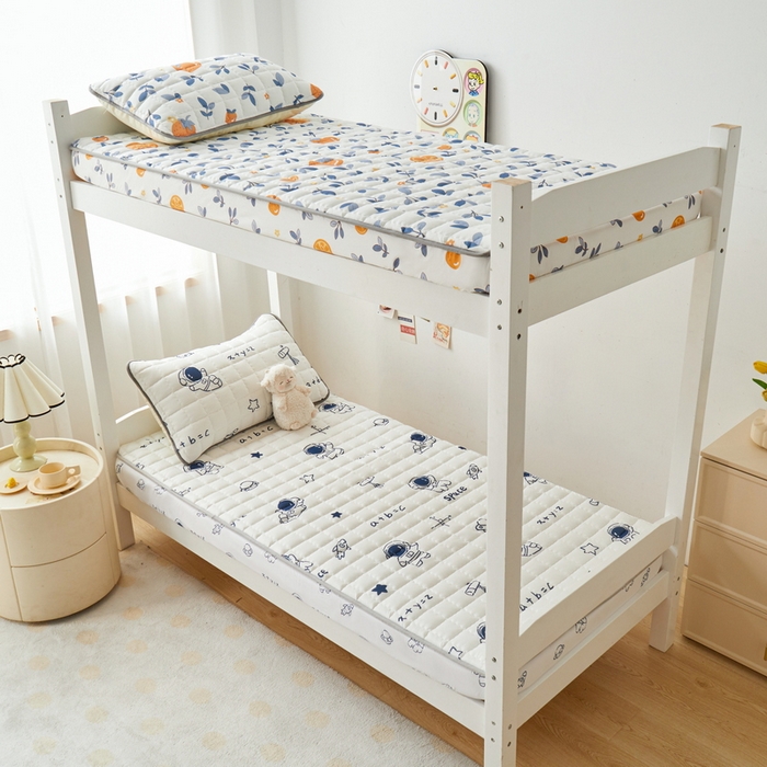 91家纺网 家纺一手货源 找家纺 卡派 2024新款单人床水洗棉夹棉加厚床笠（印花系列） 太空人