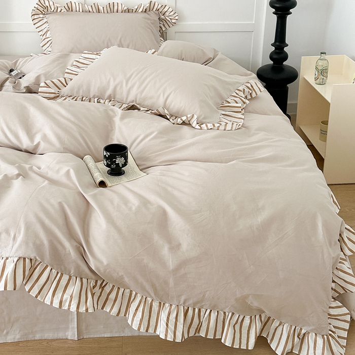 91家纺网 家纺一手货源 找家纺 昔可家纺 2024新款纯色亲肤条纹花边四件套 奶咖条